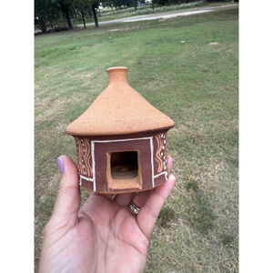 Vtg South African Transvaal Native Roundavel Hut Pottery Figurine Stoneware? 4”